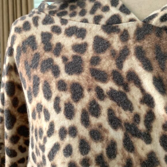Aqua Soft Brushed Cheetah Print Hoodie Pullover in Orange/Black - Picture 3 of 5
